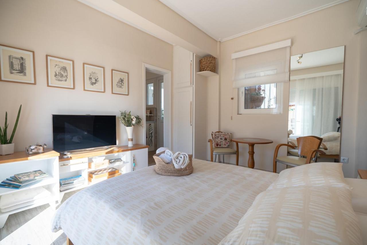 Pagrati 1 Bedroom 2 Persons Apartment By Mps Атина Екстериор снимка