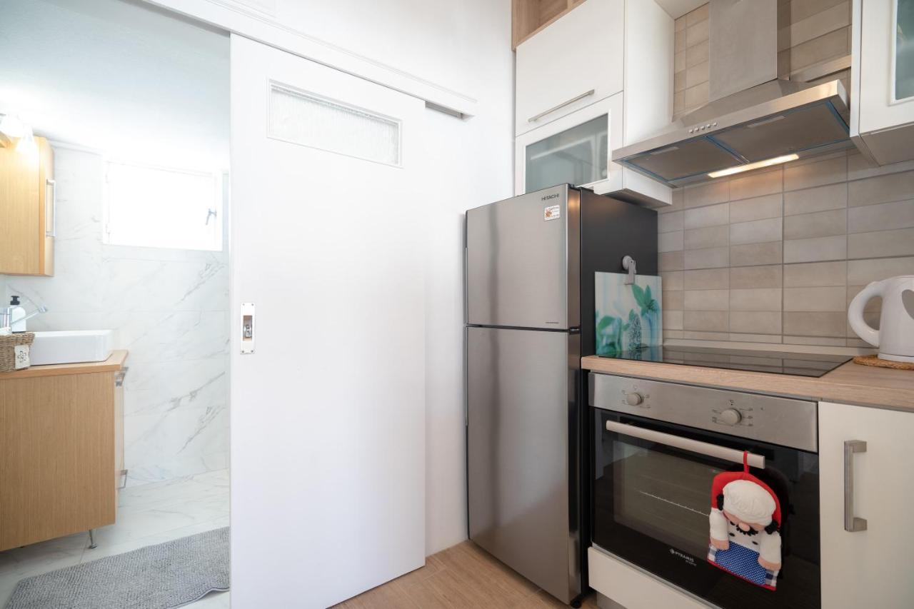 Pagrati 1 Bedroom 2 Persons Apartment By Mps Атина Екстериор снимка