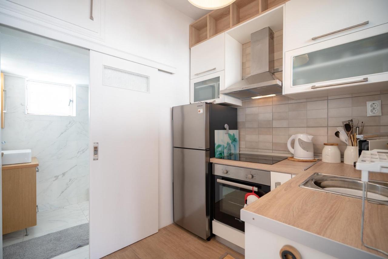Pagrati 1 Bedroom 2 Persons Apartment By Mps Атина Екстериор снимка